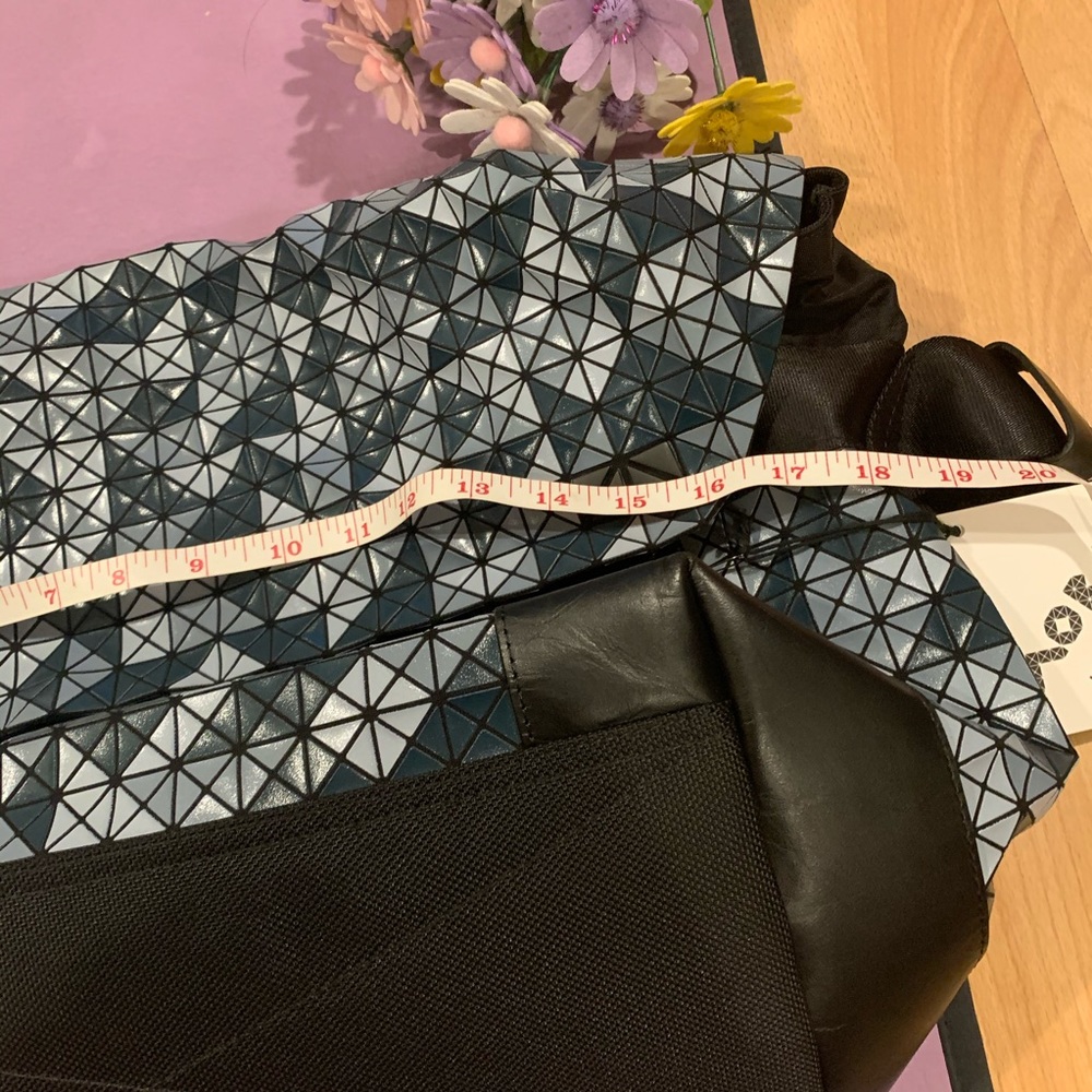 Men’s BaoBao Issey Miyake Bag - Picture 7 of 9